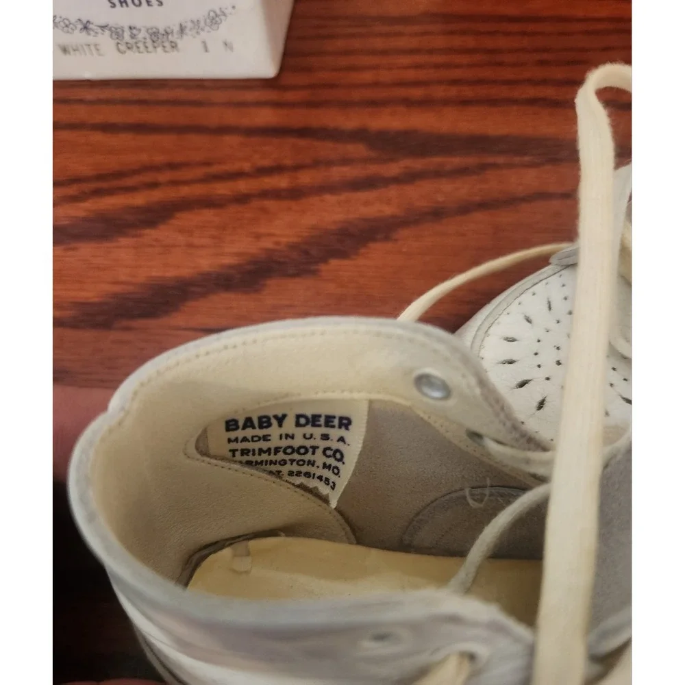 VTG Baby Deer Shoes Trimfoot Infant Creeper Shoes White Leather Size‎ 1 Orig Box